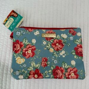 The Pioneer Woman Vintage Floral Cosmetic Bag Brand New with Tags